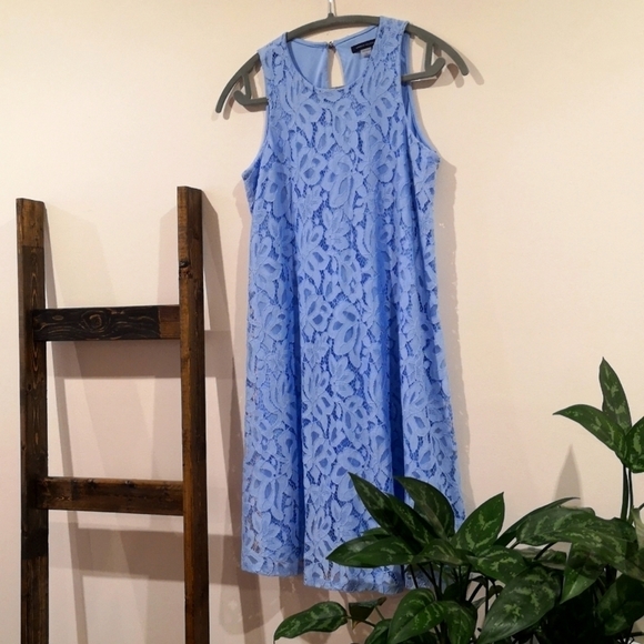 Tommy Hilfiger Dresses & Skirts - Tommy Hilfiger Lace Dress